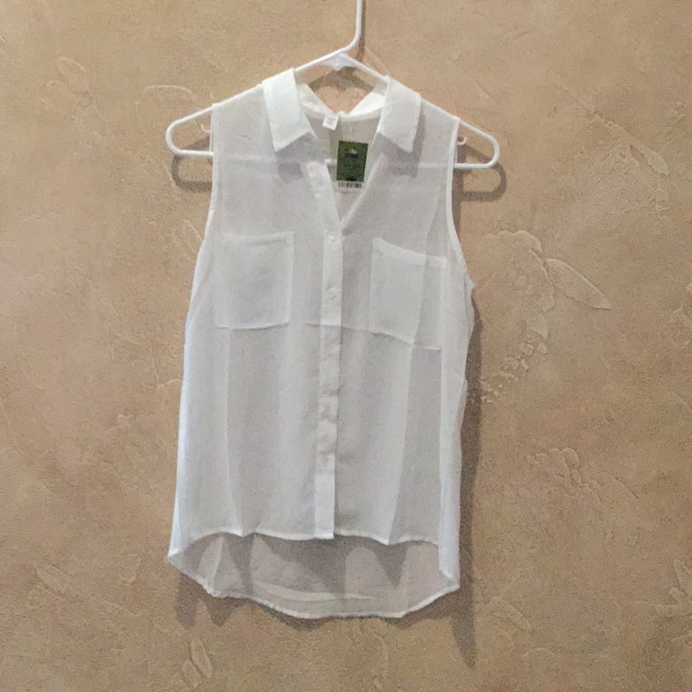 NWT white button up sleeveless